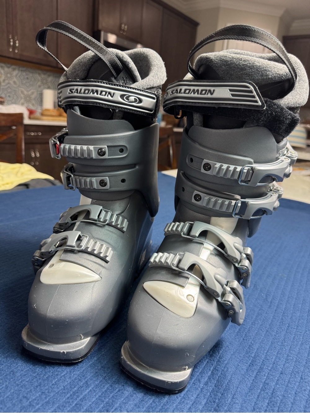 Salomon Dark Gray Women's Ski Boots with Red Size Label